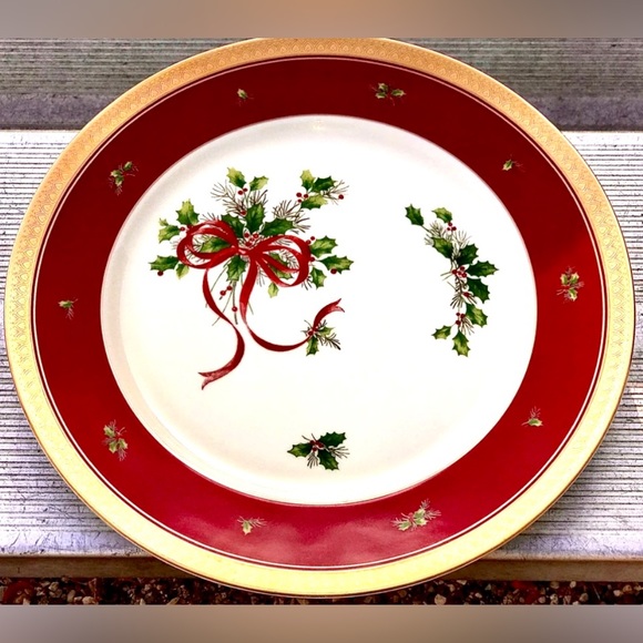 Vintage Discontinued Mikasa PALATIAL HOLLY GOLD Holiday Trim Cake Serving Plate - Picture 2 of 10